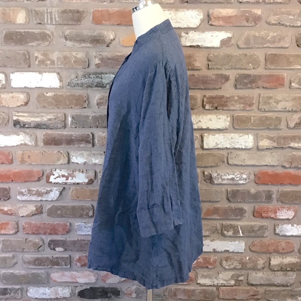 Flax Blue Button-Front Linen Tunic - Picture 4 of 7